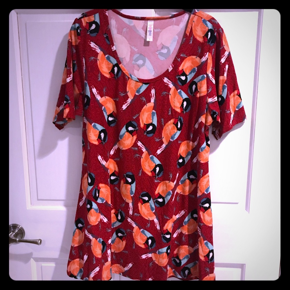 Lularoe perfect tee with beautiful bird print